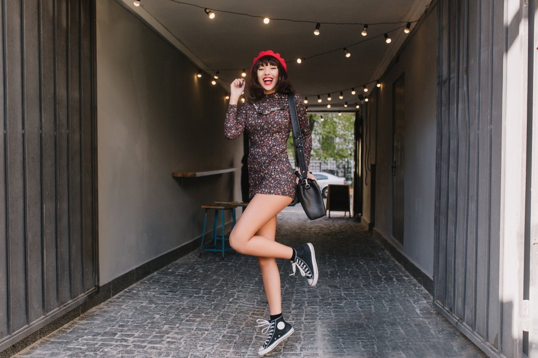 CAN I WEAR A MINI DRESS WITH SNEAKERS?